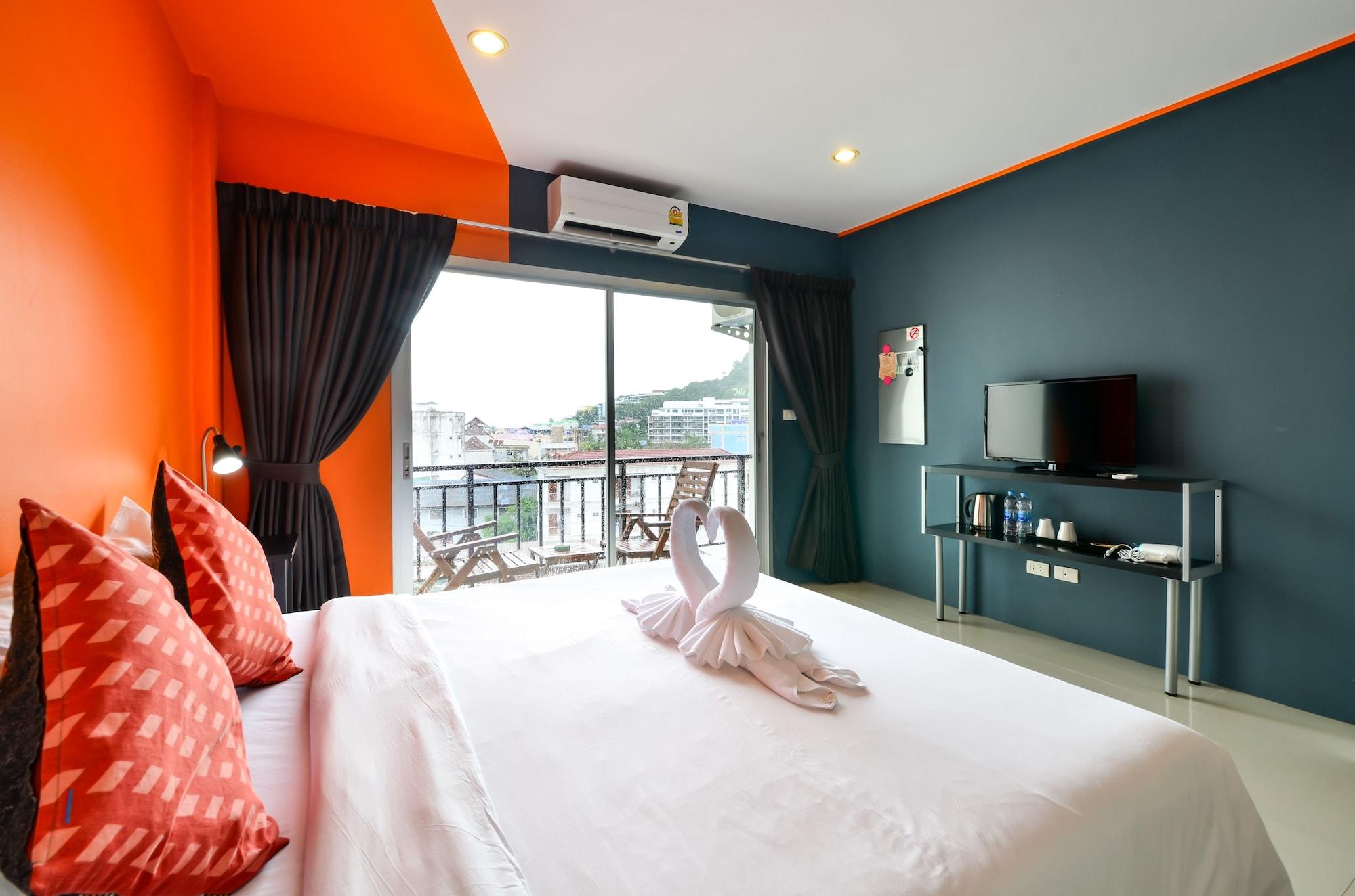 Отель Two Color Patong Экстерьер фото